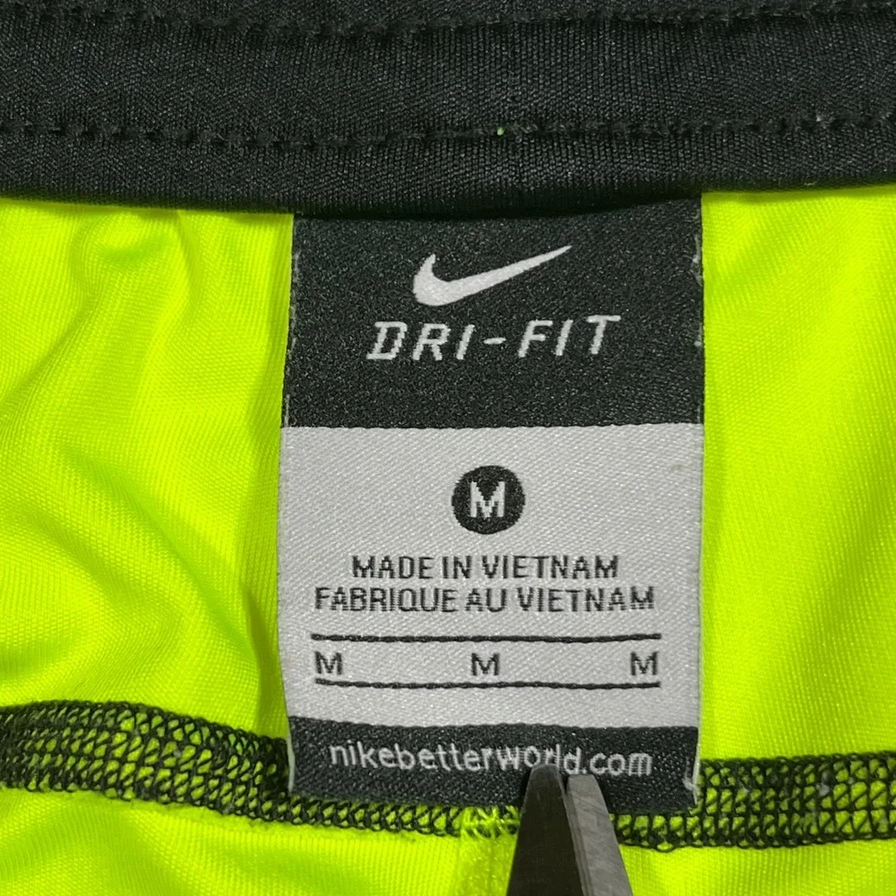 Nike Dri-FIT Mens Running Shorts Neon Volt Yellow Athletic Gym Medium Streetwear